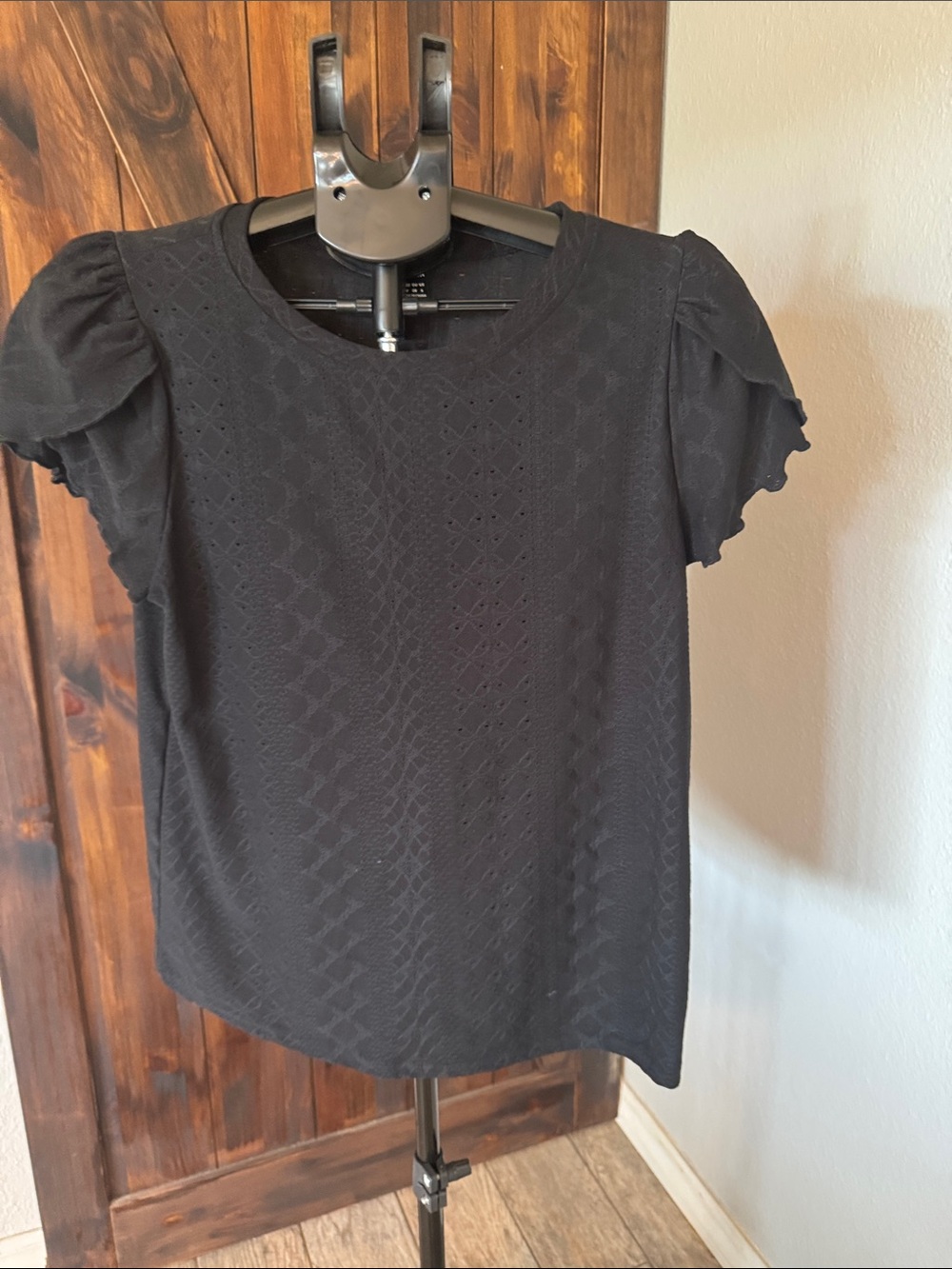 SHEIN Black Puff Sleeve Eyelet Top
